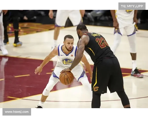 詹姆斯与库里高尔夫友谊赛精彩对决 库里技高一筹笑傲赛场